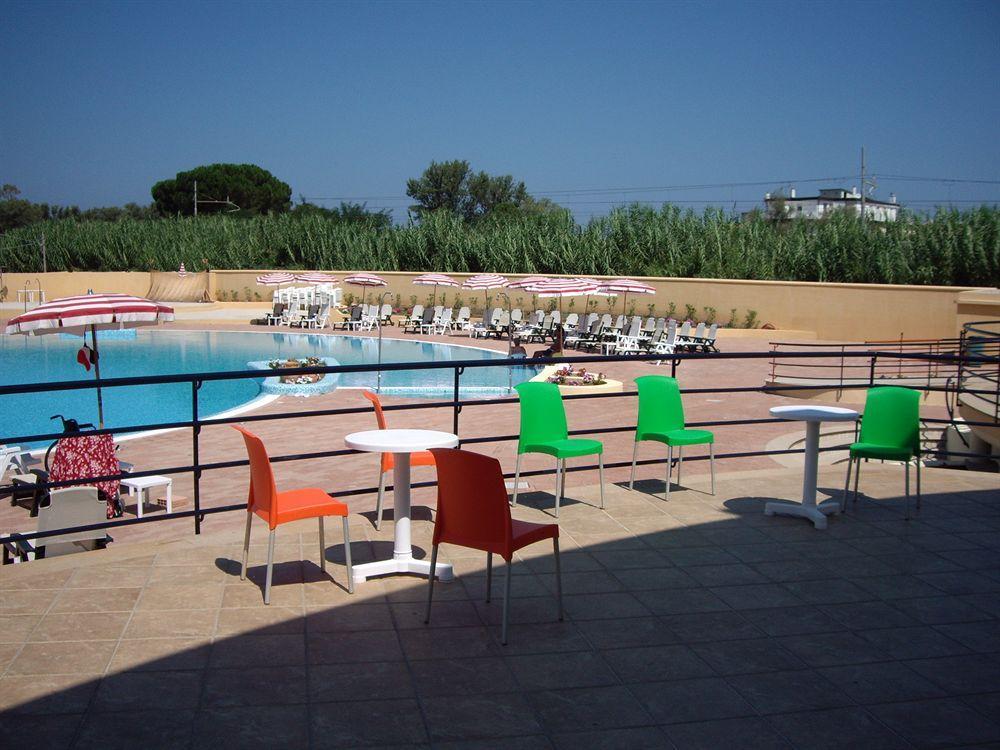 Hotel Resort Lido Degli Aranci Vibo Valentia Exterior foto