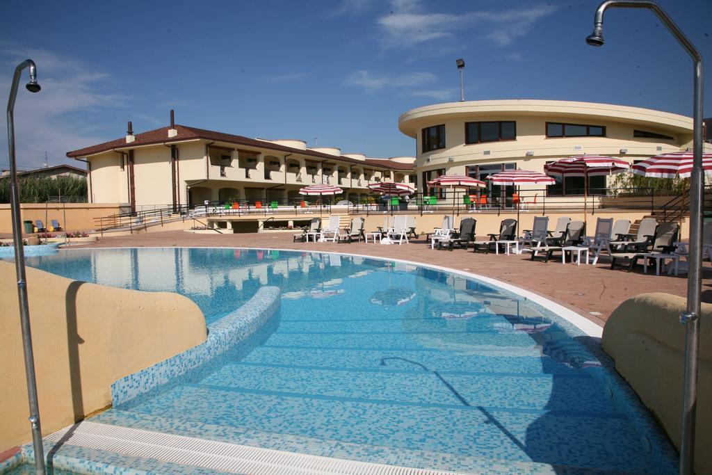 Hotel Resort Lido Degli Aranci Vibo Valentia Exterior foto