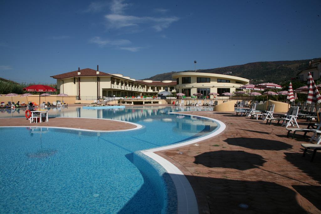 Hotel Resort Lido Degli Aranci Vibo Valentia Exterior foto